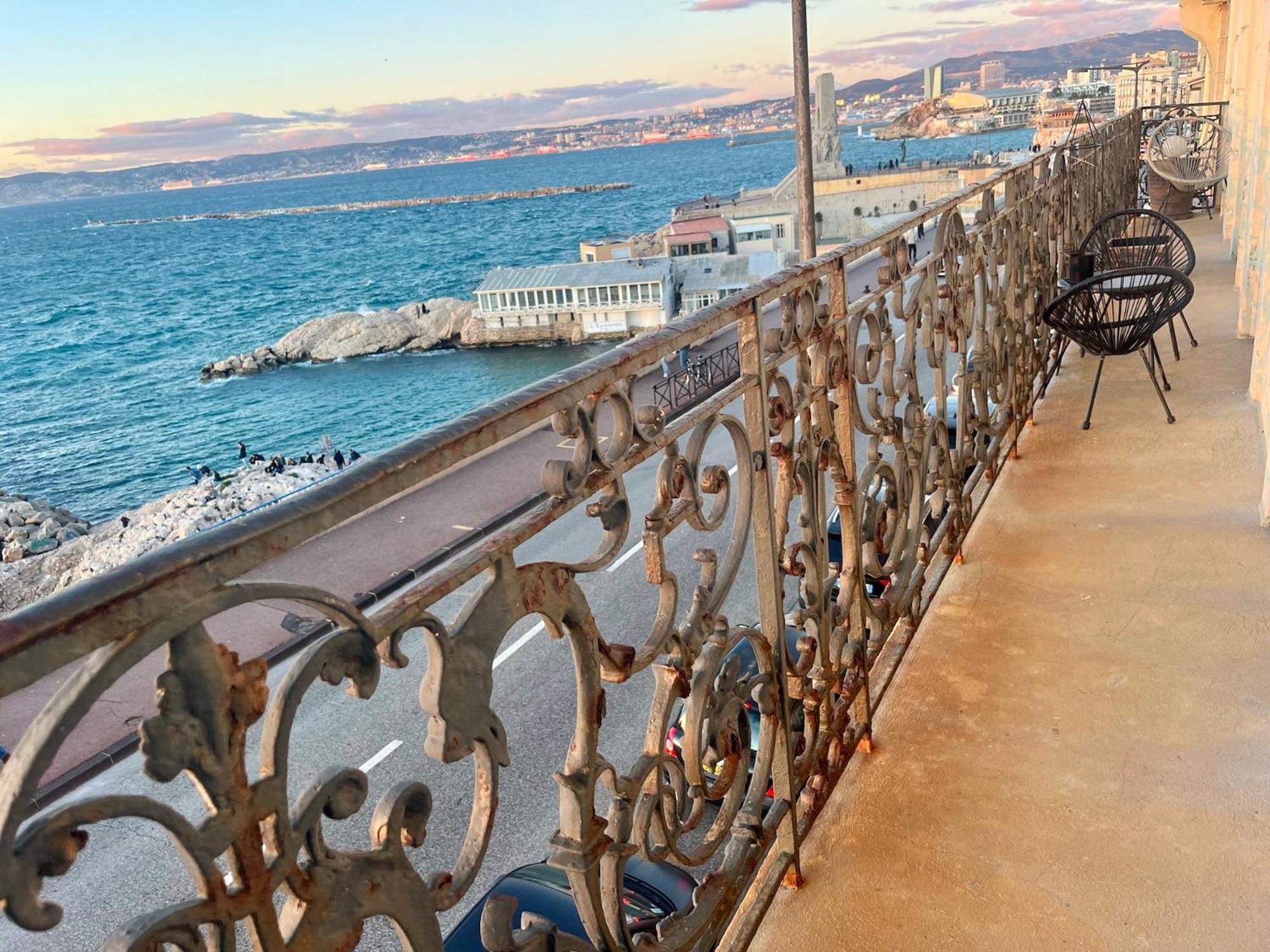 Appartement Sur La Corniche Kennedy Face A La Mer Marseille Extérieur photo